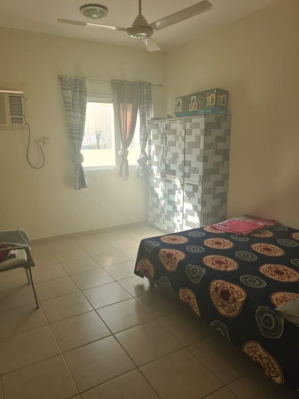 Family room for rent karama near adcb metro station, in Dubai United