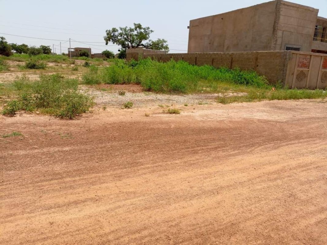 Une parcelle de 600m2 en vente à loumbila ville, Terrain à vendre à