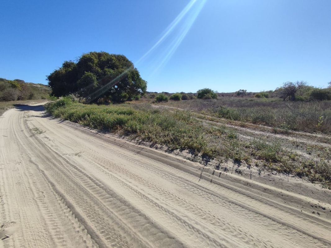 For sale land 24,568m2 turquoise blue lagoon in salary tulear