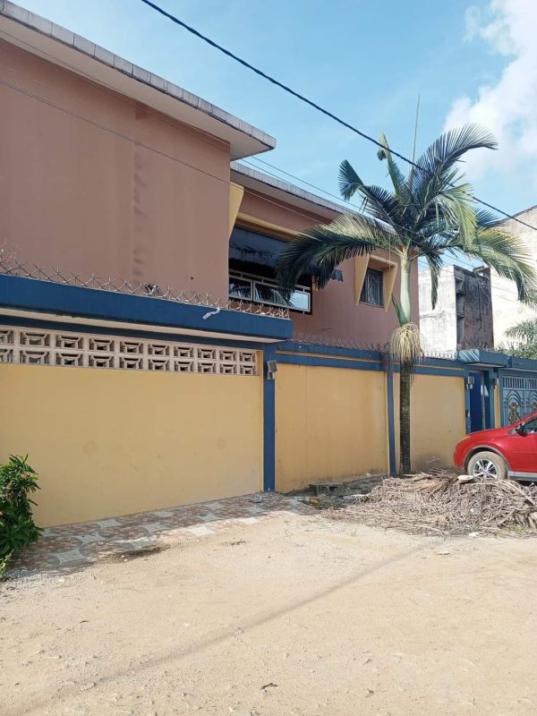 Villa en duplex à vendre , Maison à vendre Abidjan, lagunes Côte d
