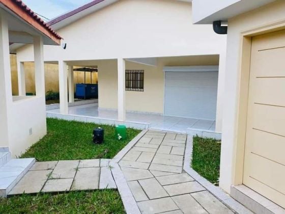 VENTE villa basse 5 pièces dans la cité allobé juste ...