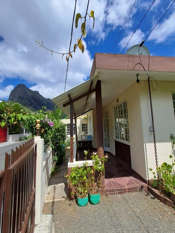 House for rent in quatre bornes, mauritius sunassee lane, celicourt