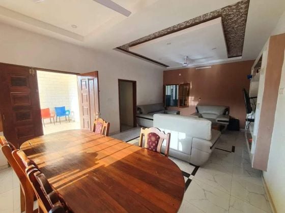  Villa à vendre à Ségbé akato