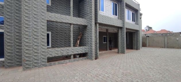 Bureaux à louer à Agoe Légbassito