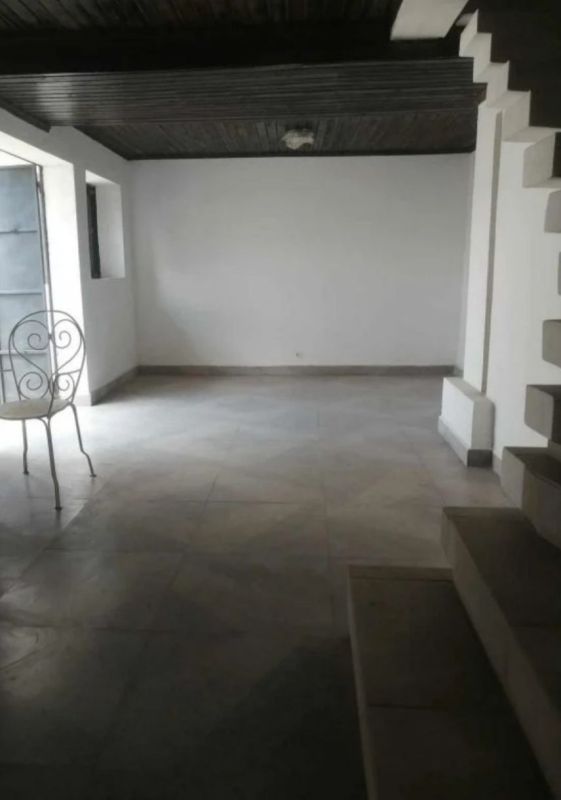 4 room house for sale in andavamamba, in Antananarivo Madagascar
