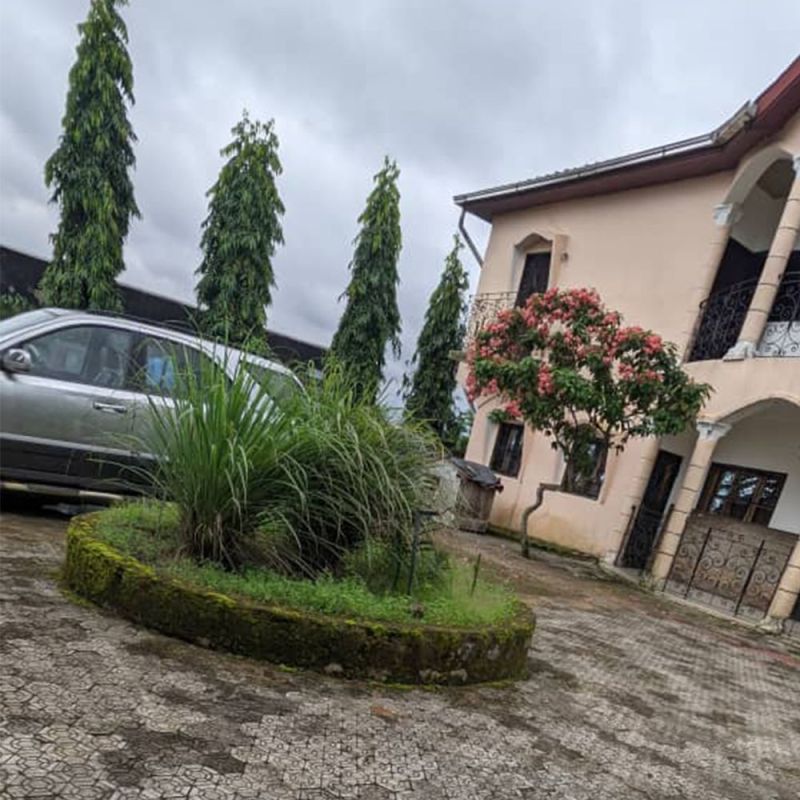 Duplex for sale in douala japoma (verx château nyalla), House for sale
