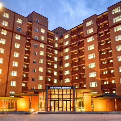 Fully furnished 3 bedrooms and 2 bath