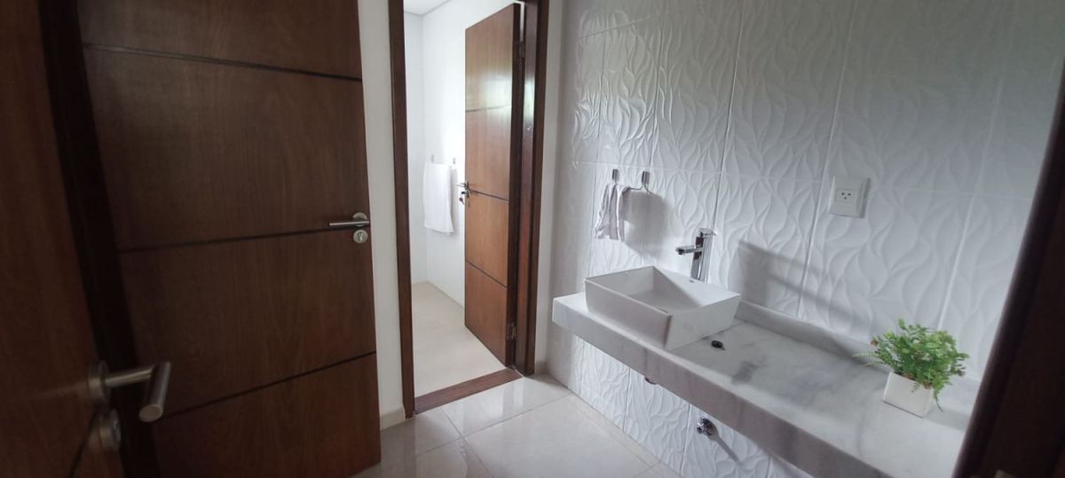 Brand new building for sale municipality area, House for sale Lambare