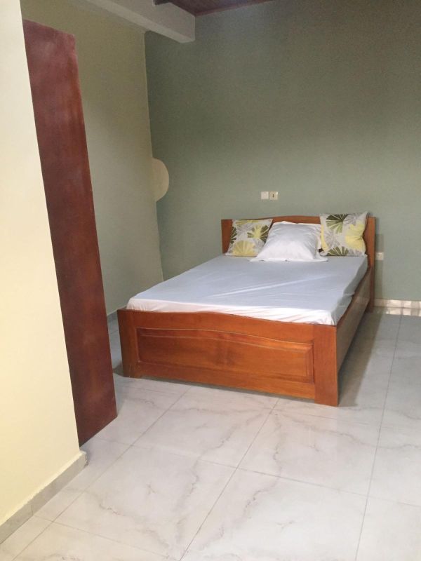 Furnished studio for rent in makepe douala, Flat for rent in Douala