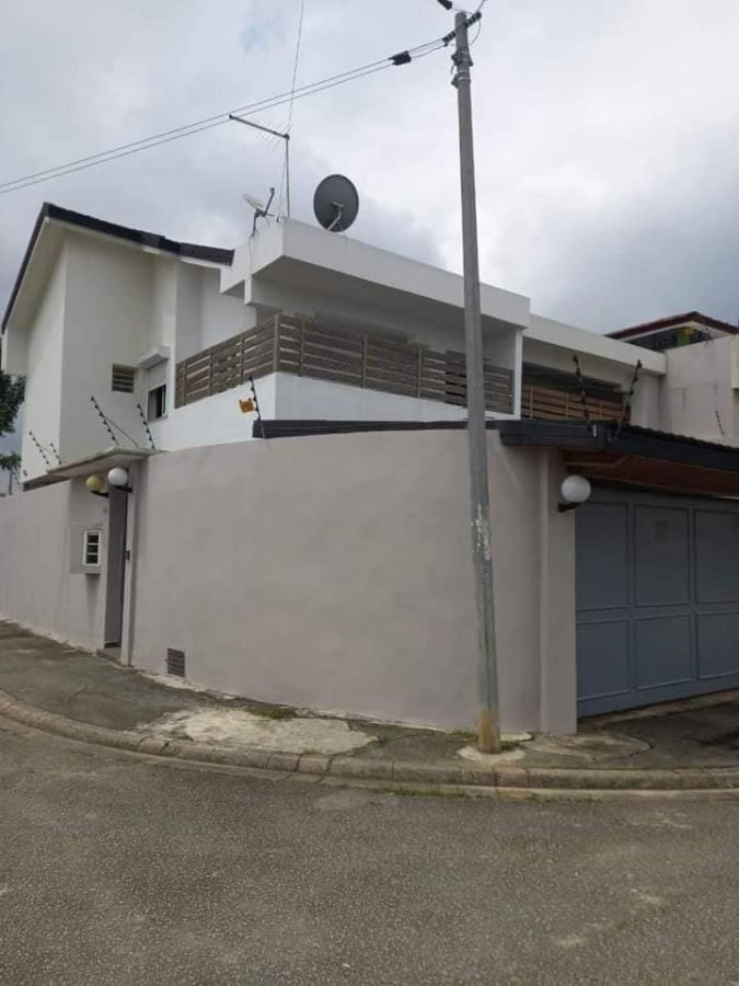 Villa duplex a vendre au 2 plateau , Maison à vendre Abidjan, lagunes