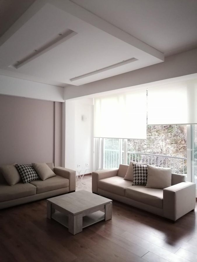 Furnished 2 bedroom in gemmayzeh with parking, Flat for rent in Beirut