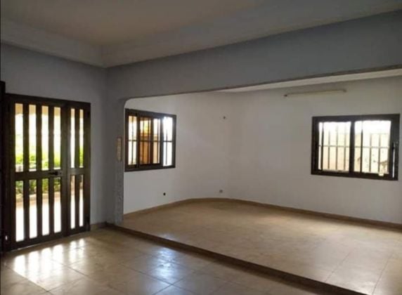 Terrain  à vendre / à louer à Avedji