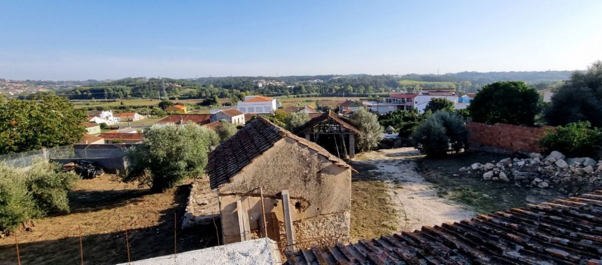 Opportunité pour récupérer maison à leiria portugal, Maison à vendre