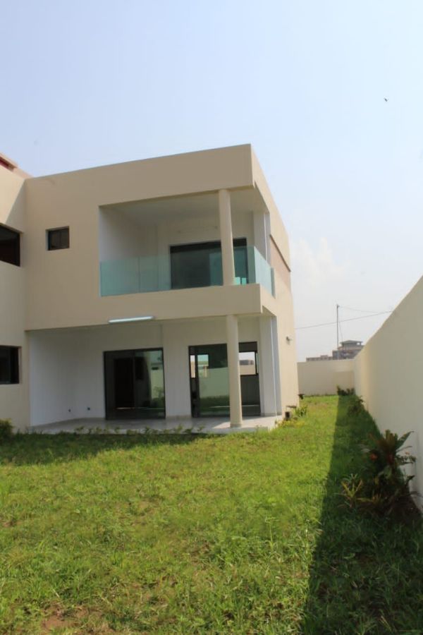 à vendre duplex 5 pièces bassam mockeyville, Maison à vendre à Grand