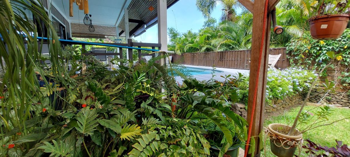 Sell 4 bedroom house moorea, House for sale French Polynesia