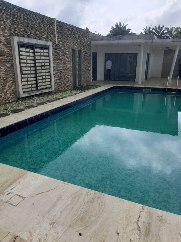 Low villa for rent at the golf course , House for rent in Abidjan Ivory Coast