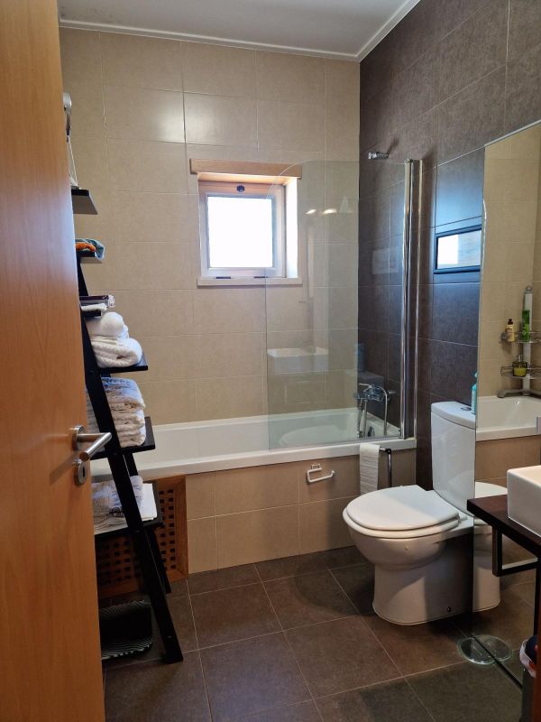 Maison jumelée à vendre, Maison à vendre Famalicão, leiria Portugal