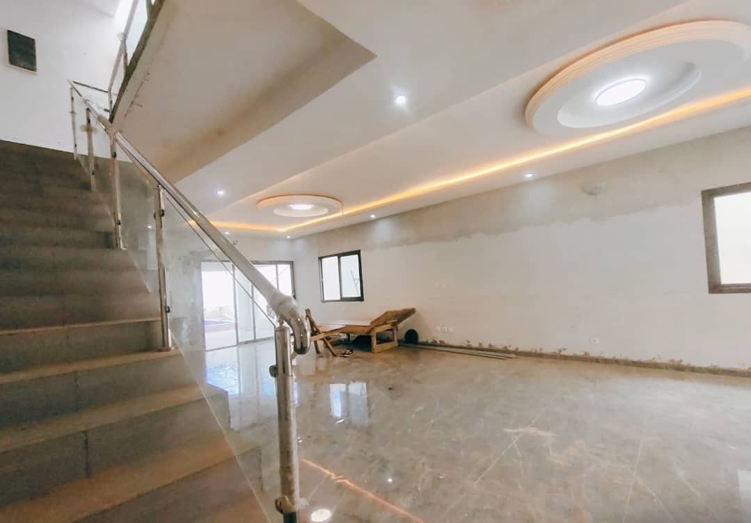 Villa duplex avec piscine à vendre , Maison à vendre Abidjan, lagunes