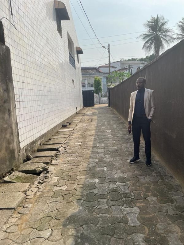 Building for sale, House for sale in Douala Cameroon