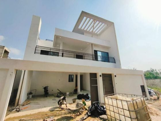 À Vendre villa 5 pièces + piscine Riviera Abatta Cocody ...