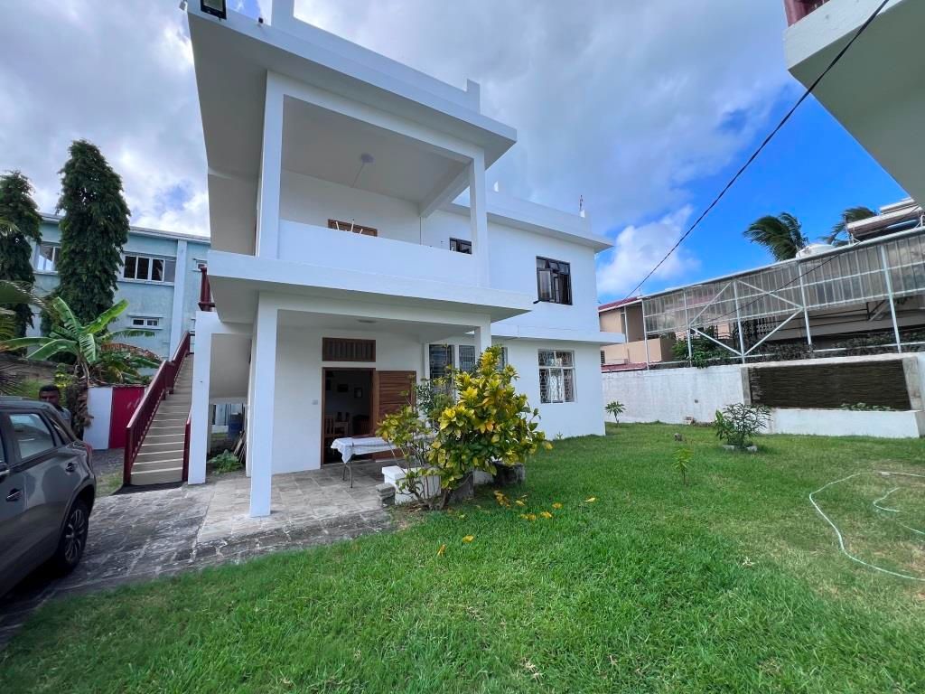 To rent 2bedroom apartment pereybere, Flat for rent Mauritius