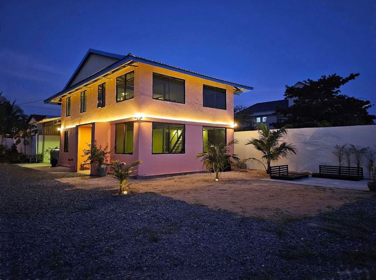 The garden riverside , exceptional riverside villa in kampot, House for rent Kampot, kampot