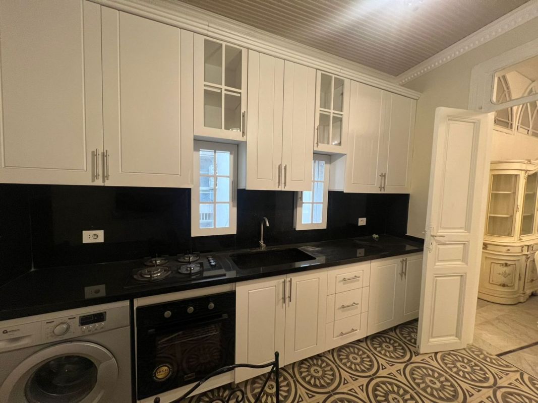 Fully furnished traditional lebanese apartment, Flat for rent in Beirut