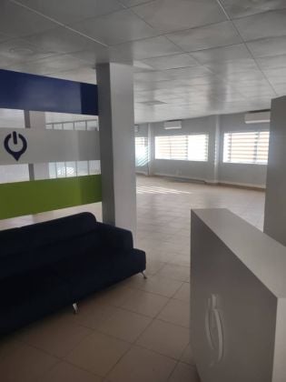 Immeuble à louer à Attikoumé-Donou