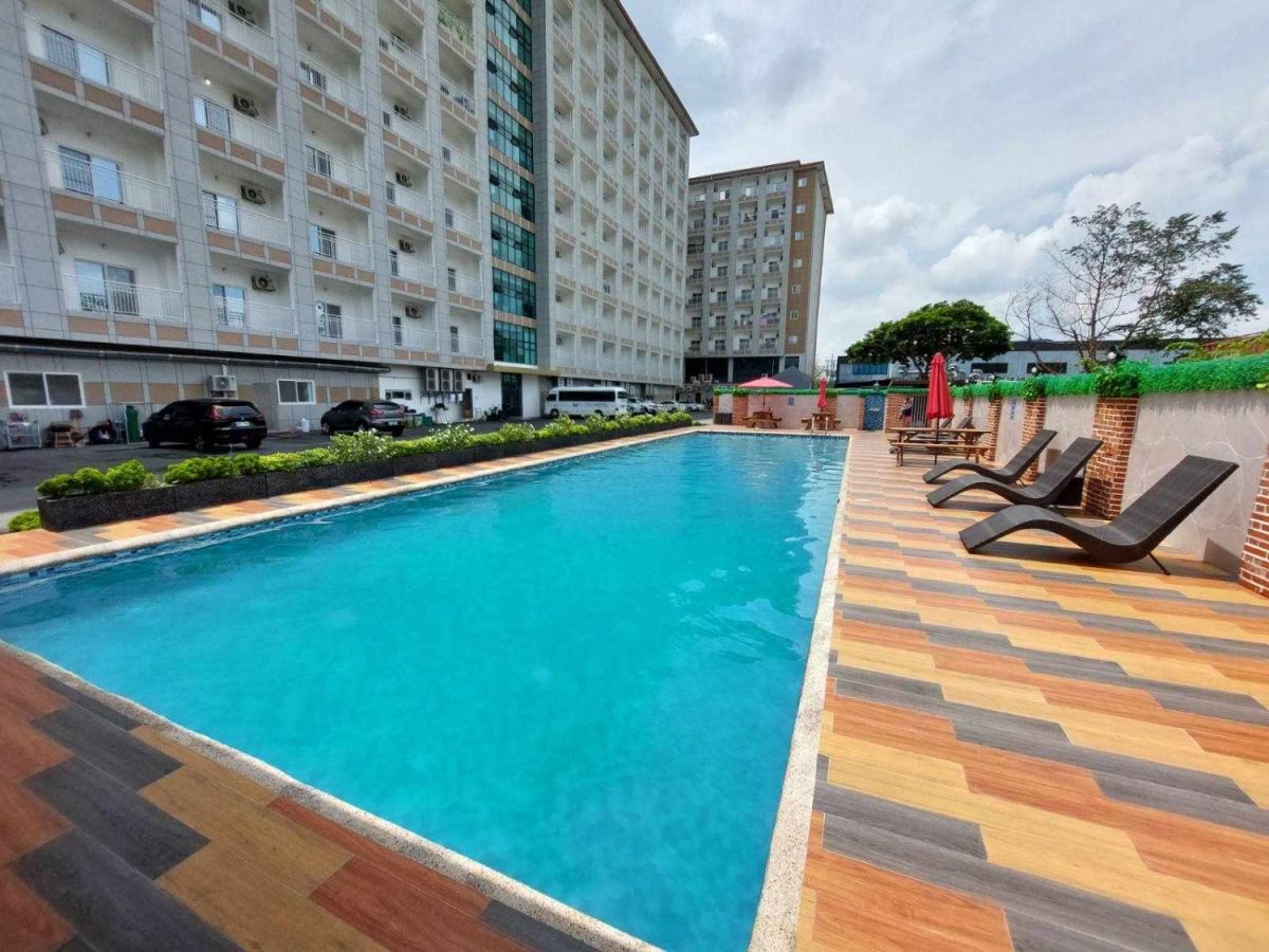 For sale 1br condo in clark freeport zone pampanga, Flat for sale