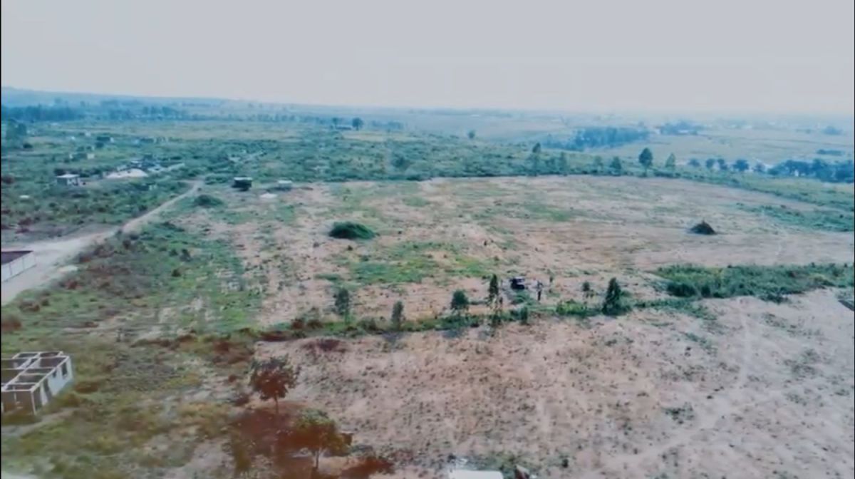 Terrain 20/20 à vendre à kinshasansele, Terrain à vendre en République