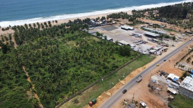 À vendre terrain 4 hectares en bordure de voie et de mer à ...