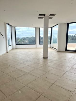 Large T6 Penthouse for rent in Ivandry next to the French school D 