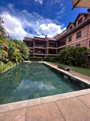 Semi furnished T4 apartment for rent in Ankorondrano Tana Water Front near ...