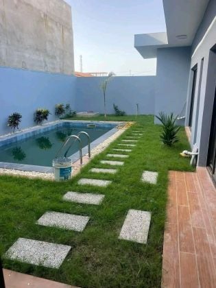 À vendre villa 4 pièces + piscine bassam modeste
