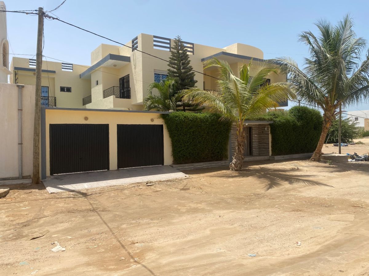 A superb villa with swimming pool to rent , House for rent Nouakchott