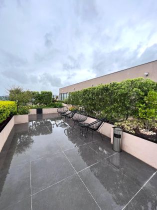 Spacious new high standard T4 apartment for rent in Androhibe near Ivandry ...