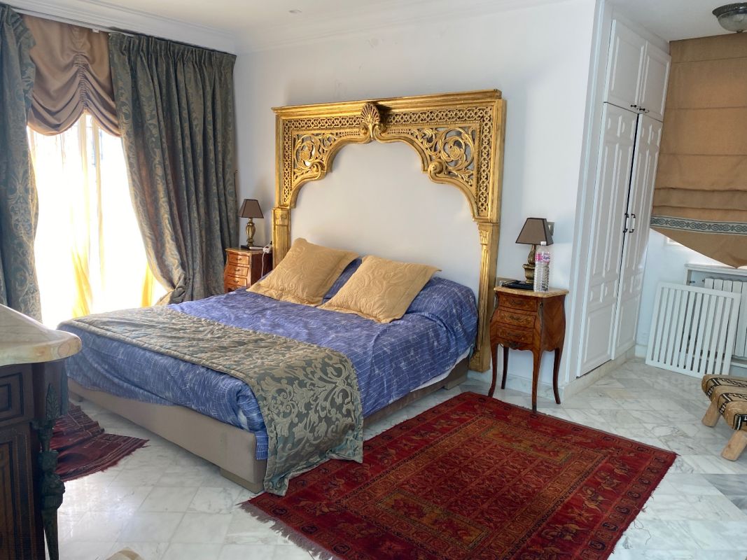 A charming triplex with beautiful terrace overlooking carthage and the