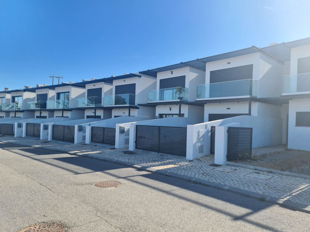 Recently completed! house with 3 bedrooms in olhão, House for sale