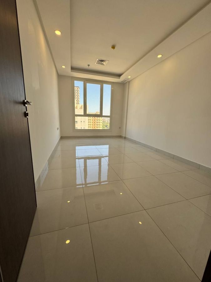 For rent in salmiya, block 10, first resident, 3 rooms, a hall, a