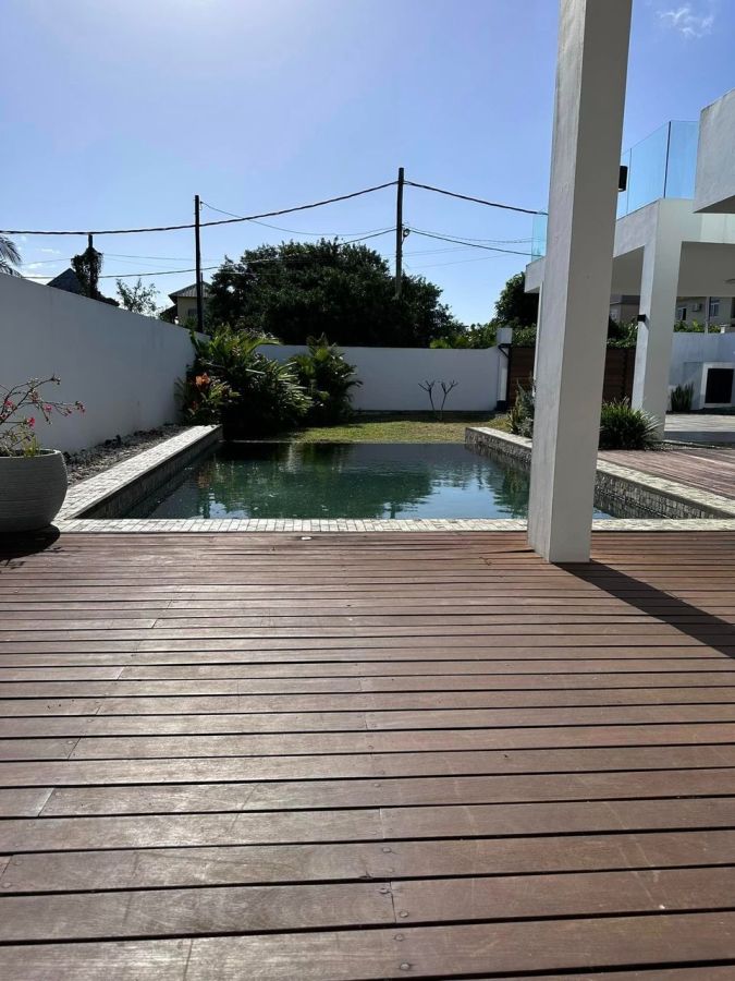 Ultra modern villa for rent in bassin estate quatre bornes, House for