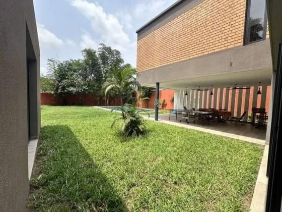 Vente d'une villa duplex de 8 pièces à Cocody Riviera ...