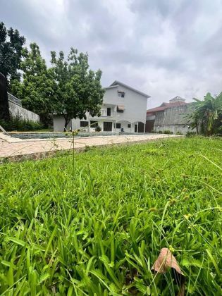 Location d'une villa duplex de 8 pièces à Cocody Riviera 3, ...