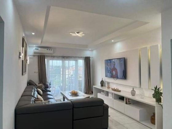 Location d'un appartement F3 (3 pièces) au 2 plateau Las palmas