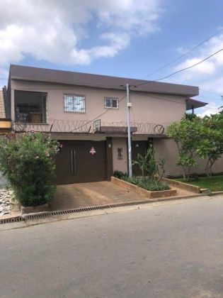 Location d'une villa duplex de T6 pièces au 2 plateau polyclinique ...