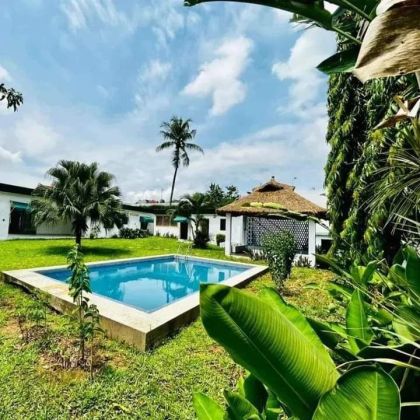 Location d'une villa de 5 pièces au 2 plateau cité laurier