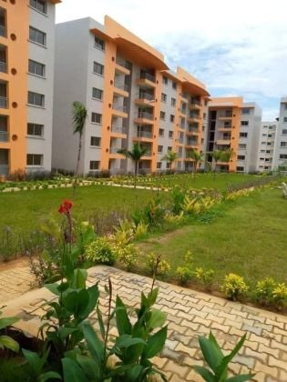 bel appartement 4 pièces à louer à angré ...