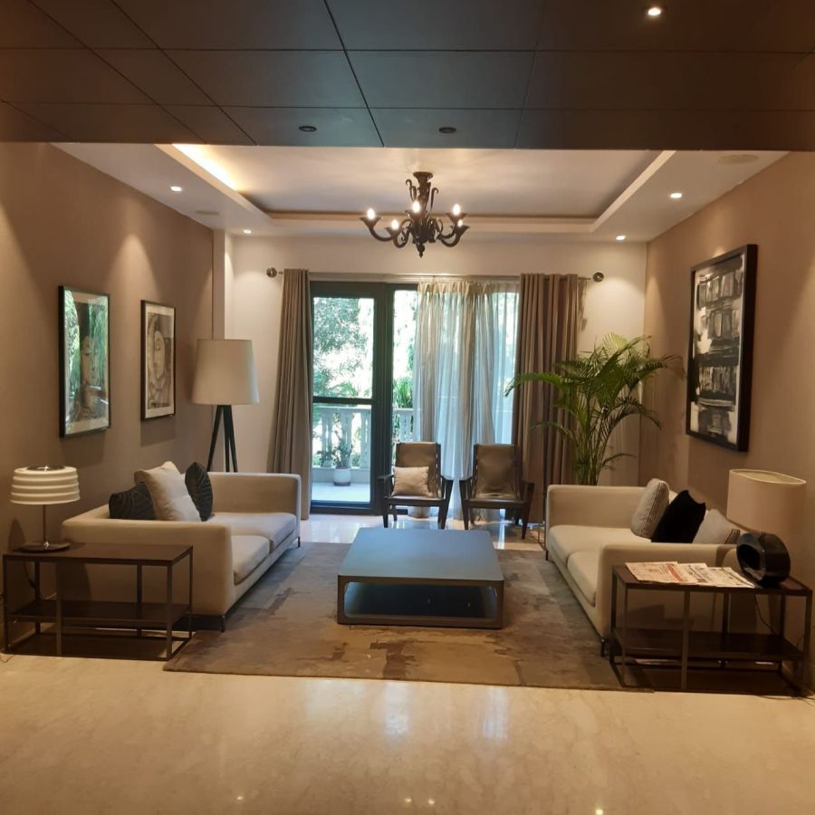 Modern and fully furnished 3 bhk park facing apartment available for