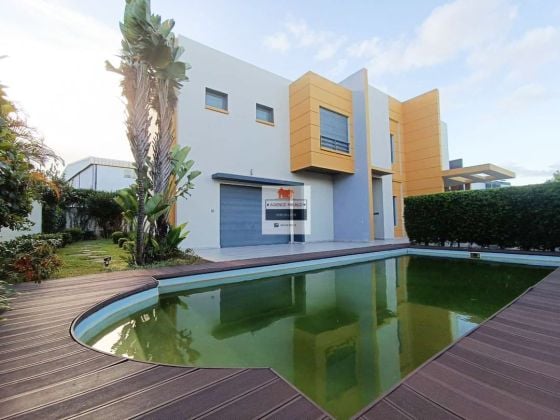 PARA ALQUILAR UNA VILLA F4 de lujo MUY HERMOSA con piscina en ...
