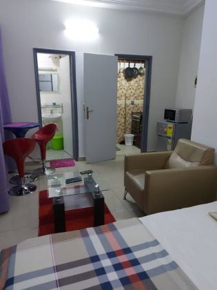 Location studio meublé à la Riviera