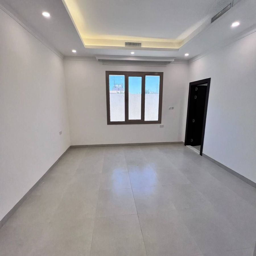 Apartment for rent, first tenant in salwa, block 10, Flat